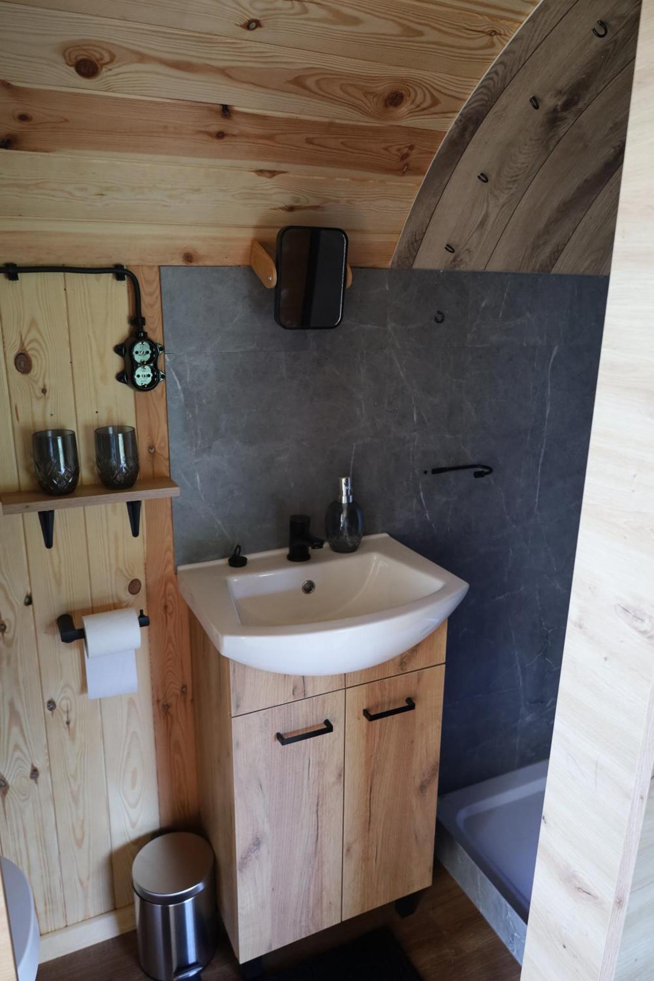 Oaza Swiety Spokoj - Domek Z Balia I Jacuzzi Rzasnik Екстериор снимка